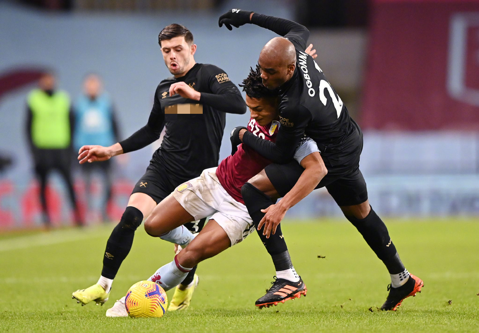 足球圈中 足球圈中